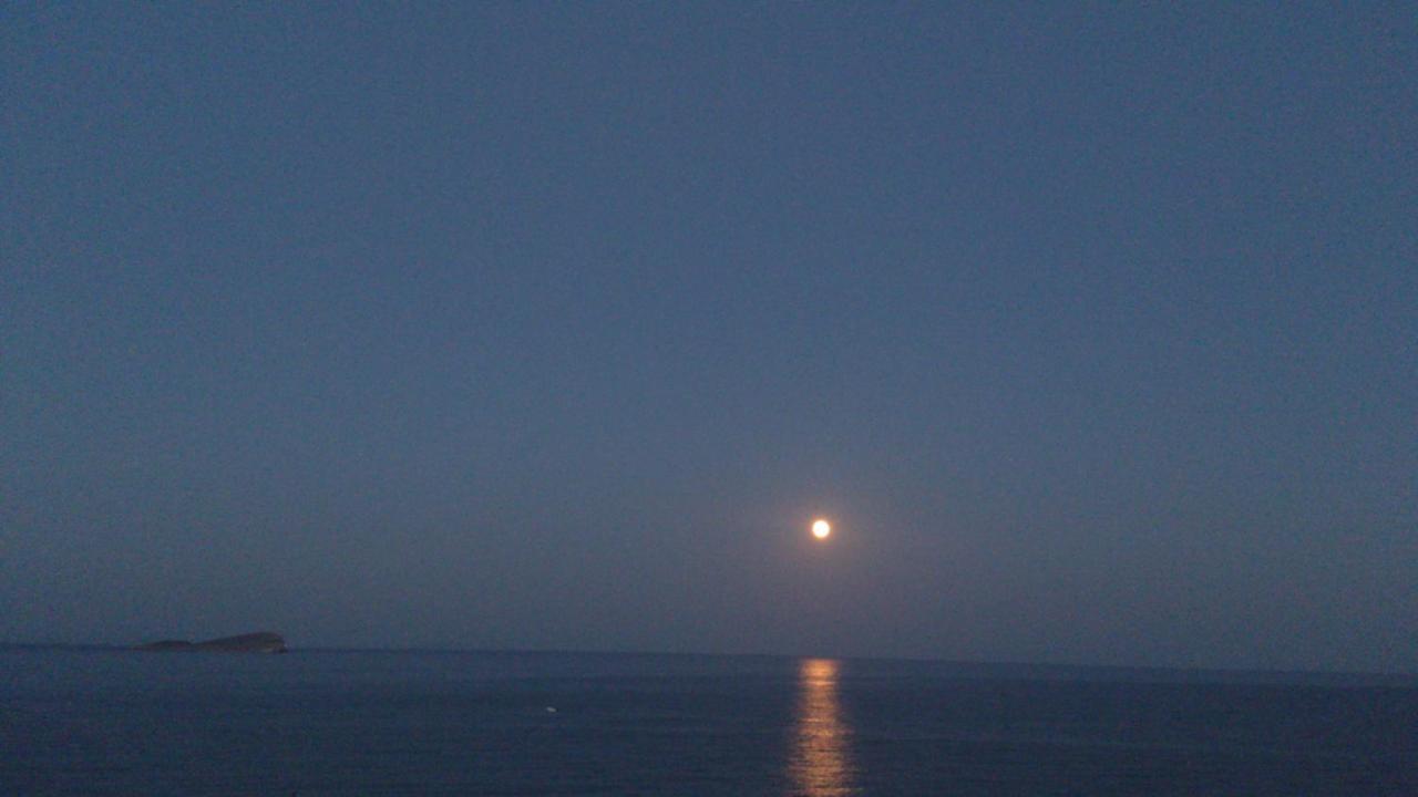 ENDLESS BLUE from Syros - Fabrika Resort Vári Exteriör bild
